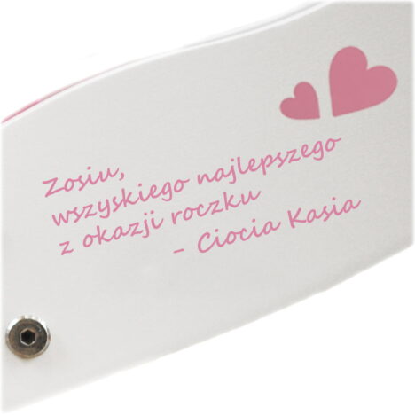 Życzenia na drewnianym rowerku Jake Milly Mally. Personalizowany prezent na roczek dla dziewczynki.