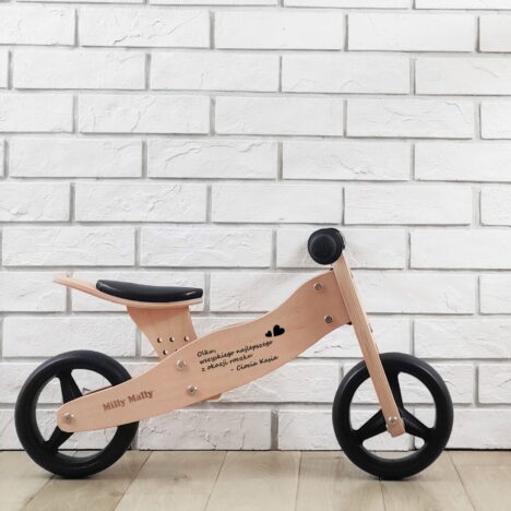Rowerek drewniany 2w1 personalizowany życzeniami, jako prezent na roczek.