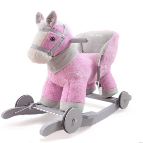 Różowy konik na biegunach z oparciem i pasami. Prezent od chrzestnego dla dziewczynki z personalizowanym pudełkiem
