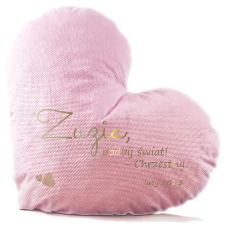 Różowa poduszka serce z imieniem Zuzia.