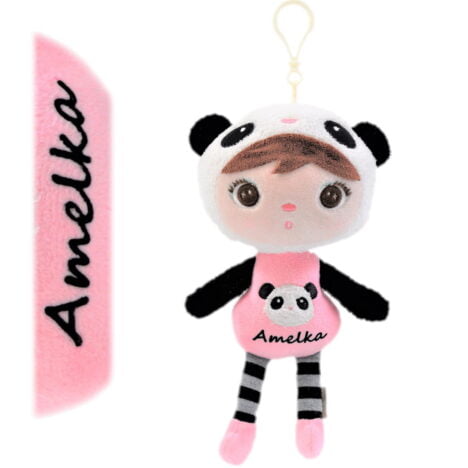 Breloczek z imieniem Amelka. Mała lalka Metoo miś panda.