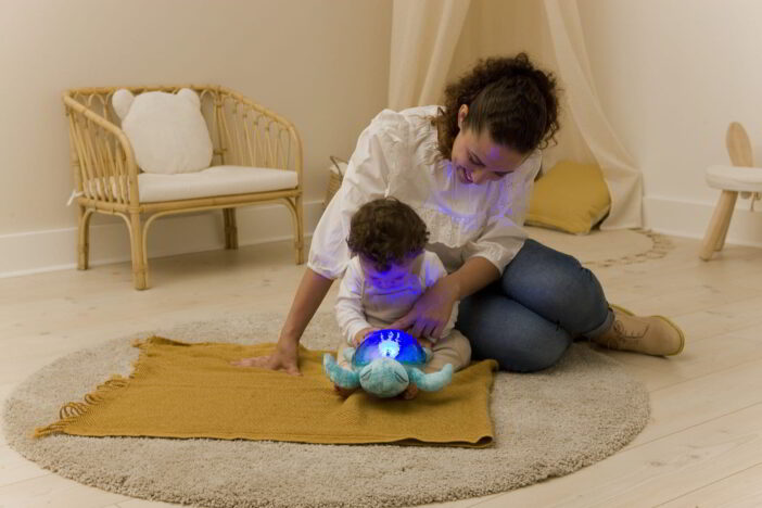 Lampka projektor dla małego dziecka