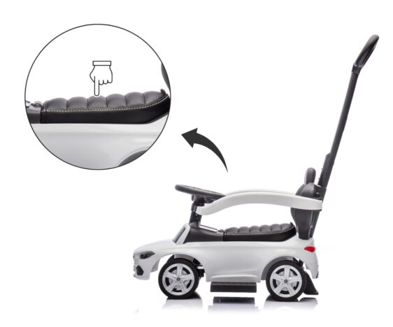 Skórzane czarne siedzenie w autku Mercedes C-Class Deluxe