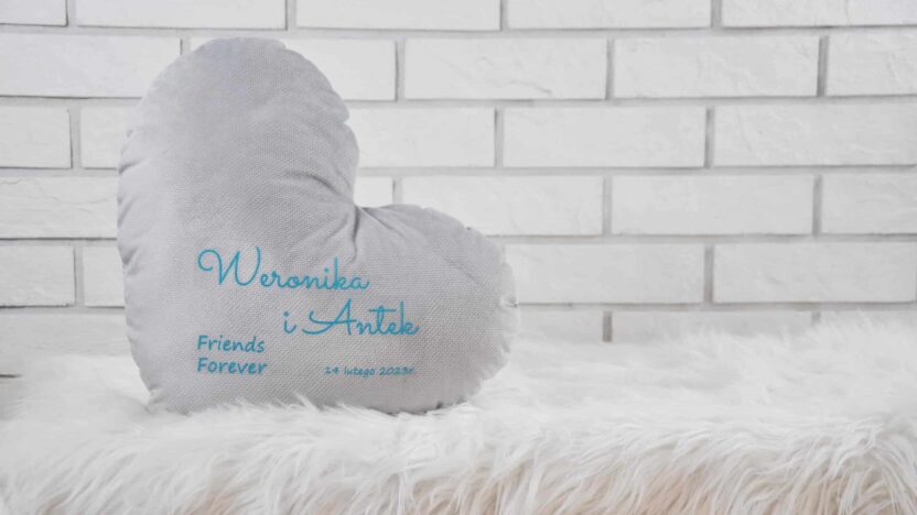 Personalizowana Poduszka Serce szaro miętowa